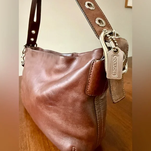 ‼️SOLD ‼️Vintage Coach East West Legacy Shoulder Bag in Mahogany Y2K 2006 - Picture 4 of 15